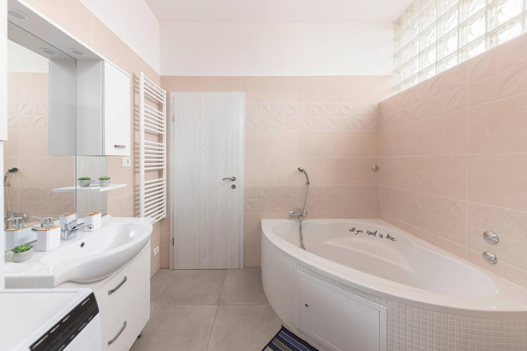 Апартаменты Apartma Zan Smarje  Экстерьер фото