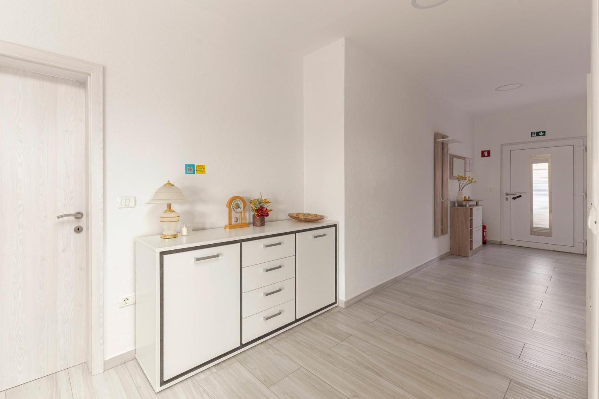 Апартаменты Apartma Zan Smarje  Экстерьер фото